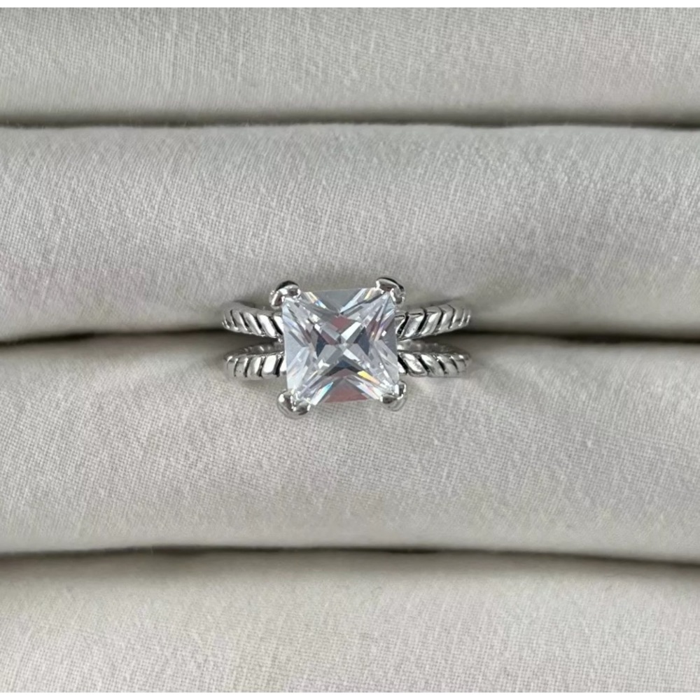 🛍️Premier Designs Jewelry - "Lena" Ring - Rhodium Cubic Zirconia Size 7